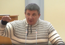 Олег Иванов на сессии Верховного Совета