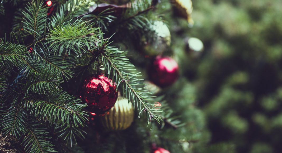 Новый год, елка. Изображение из фотобанка