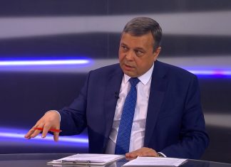 От ключевой ставки к модели развития страны: как предложение из Хакасии стало разговором о справедливых деньгах для регионов Александр Мяхар. Кадр съемки ВГТРК