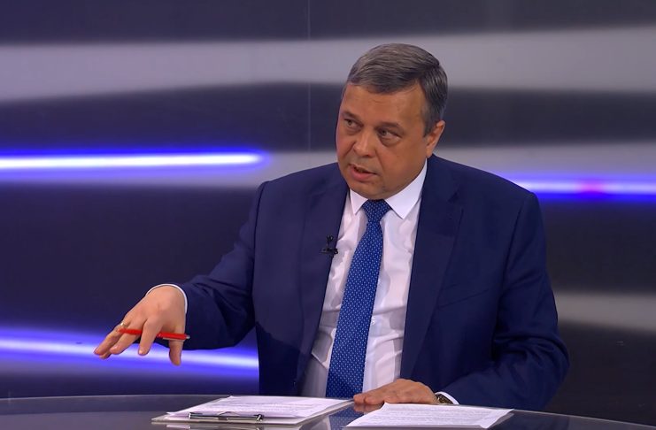 От ключевой ставки к модели развития страны: как предложение из Хакасии стало разговором о справедливых деньгах для регионов Александр Мяхар. Кадр съемки ВГТРК