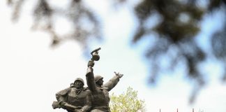 Памятник воинам Великой Отечественной войны. Фото r-19.ru