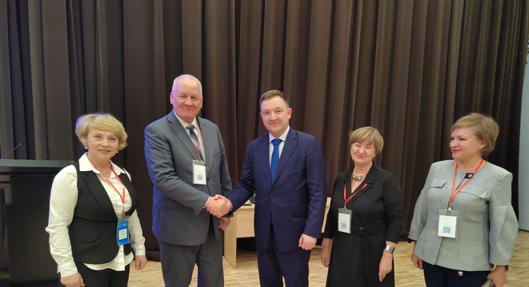 Источник изображения пресс служба Минобрнауки РХ