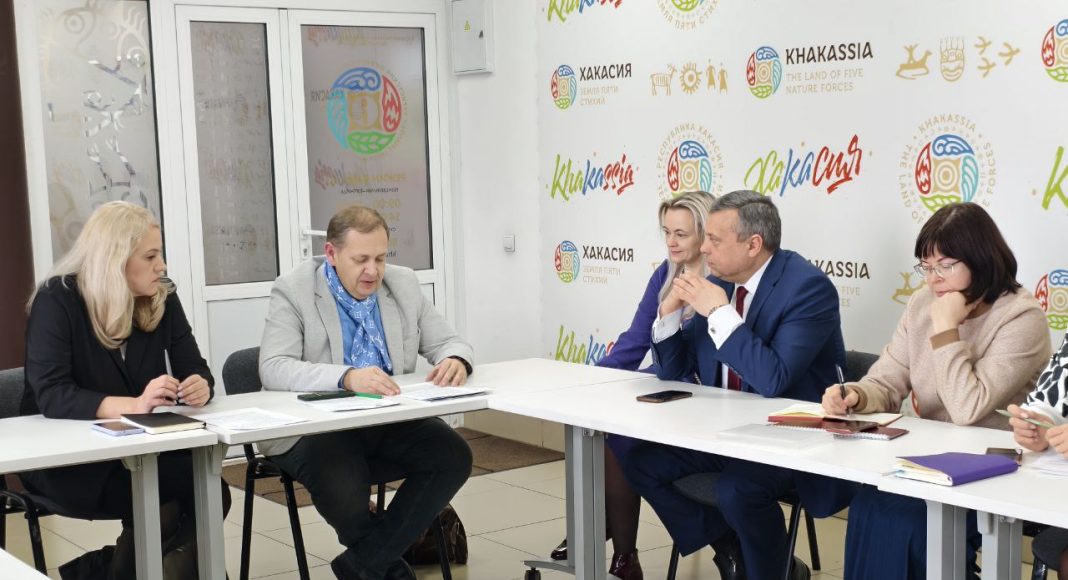 Фото: центр 