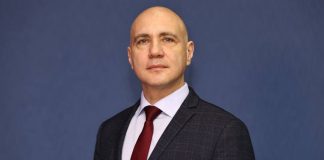 Денис Дворников. Фото из телеграм-канала Минобрнауки РФ