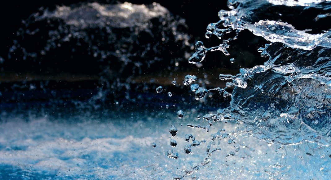 Поток воды, поток, вода, ГЭС