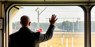 Поезд. Отъезд. Изображение kandinsky