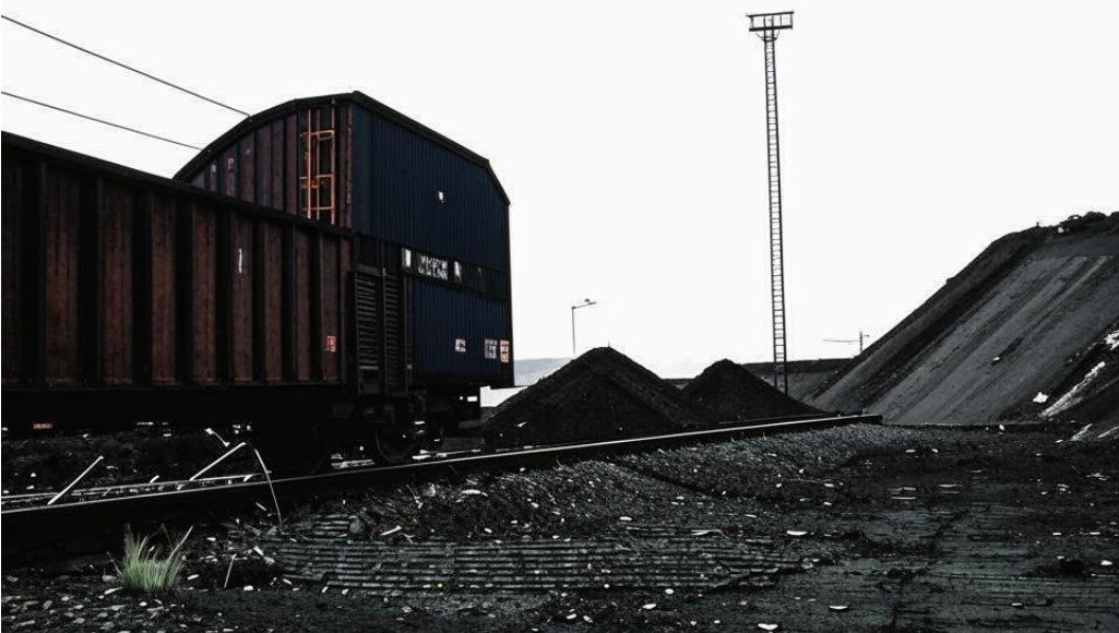 Уголь. Вагон. Изображение kandinsky