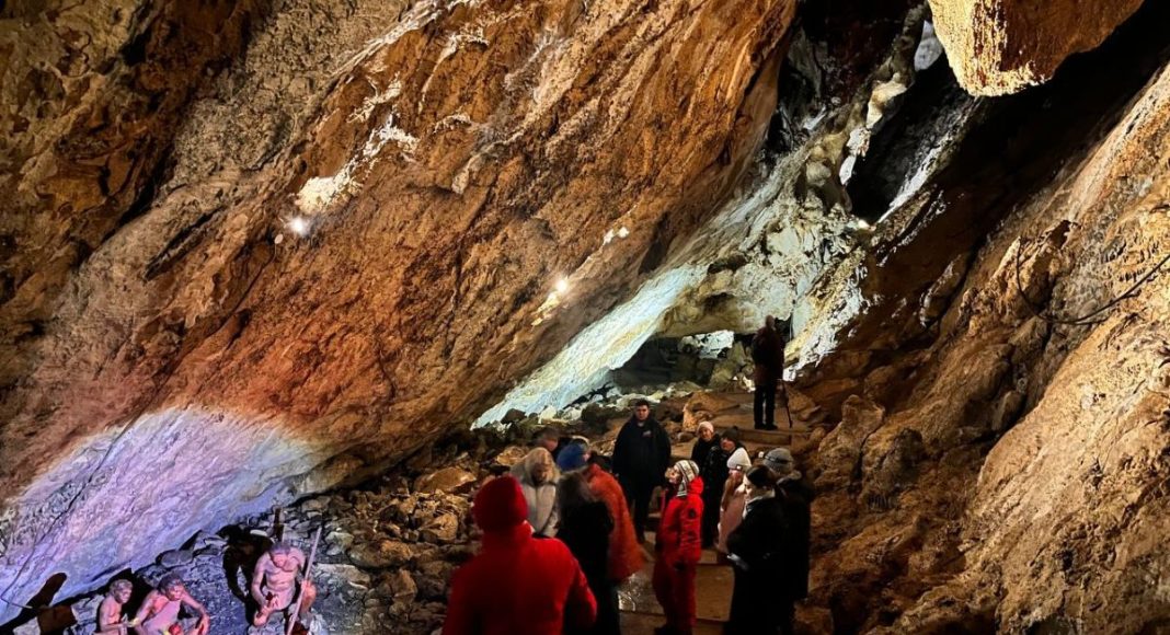 Бородинская пещера