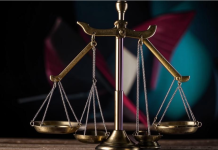 Весы. Изображение kandinsky