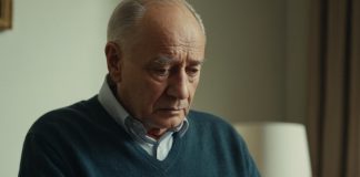 Мошенники, обман, пенсионер. Генерация ИИ