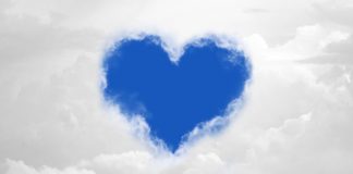 Сердце, облака
