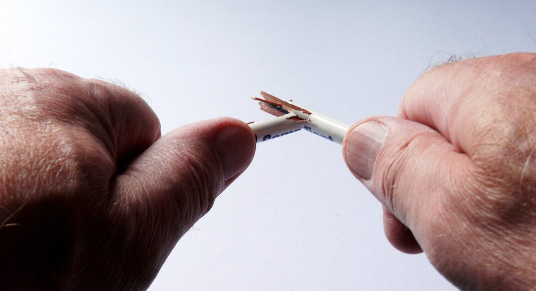 Сломанный карандаш