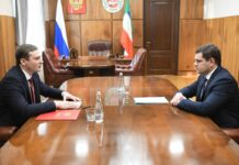 Валентин Коновалов и Владимир Лебедев. Фото из телеграм-канала главы РХ