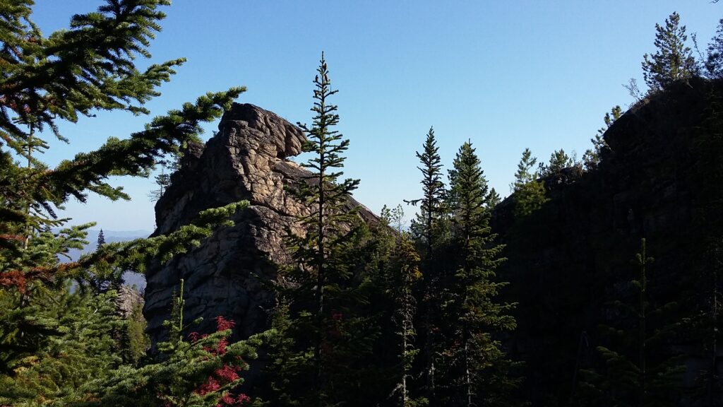 Граниты. Фото предоставлено Иваном Кукарцевым