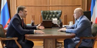 Валентин Коновалов и Сергей Сокол. Фото пресс-службы главы РХ