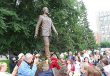 Памятник Н.Г. Булакину. Фото МЧС