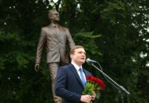 Фото со страницы Валентина Коновалова