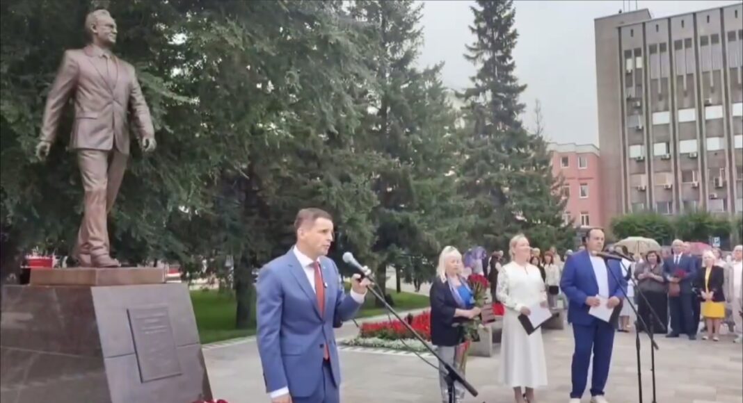 Кадр съемки администрации Абакана