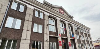 Администрация Черногорска. Фото pulse19.ru