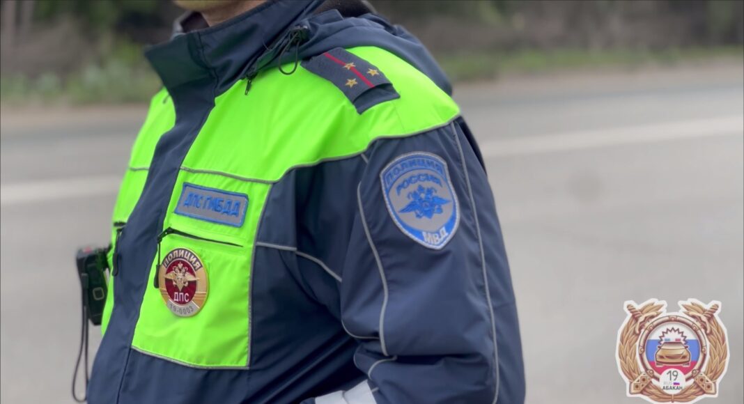 ДПС ГАИ. Кадр съемки Госавтоинспекции