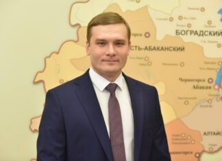 Валентин Коновалов. Фото из телеграм-канала правительства РХ
