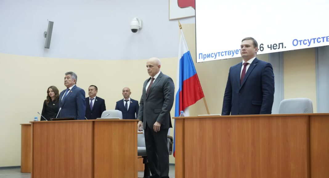 Валентин Коновалов и Сергей Сокол. Фото из телеграм-канала главы РХ Валентин Коновалов и Сергей Сокол. Фото из телеграм-канала главы РХ