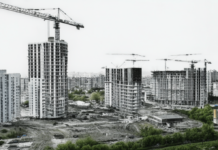 Стройка. Город Изображение kandinsky