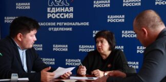 Наталья Кокорева, Роман Челтыгмашев, Вячеслав Финогенов. Фото из личного архива Н.Кокоревой