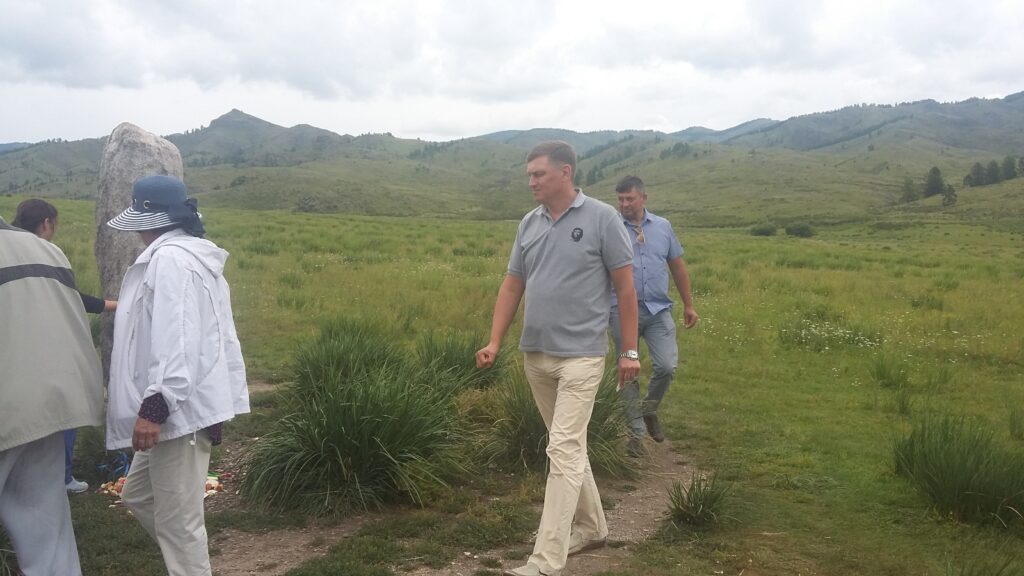 Ах-тас в долине Кюг. Фото предоставил Иван Кукарцев