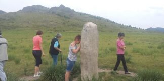 Ах-тас в долине Кюг. Фото предоставил Иван Кукарцев