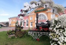 Абаканский железнодорожный вокзал. Фото из телеграм-канала КрасЖД