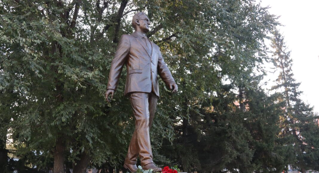 Памятник Н.Г. Булакину. Фото: Абакан.рф