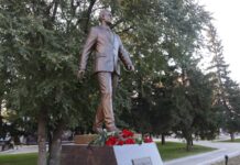 Памятник Н.Г. Булакину. Фото: Абакан.рф