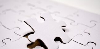 Паззл складывается