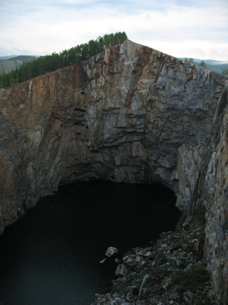 Туимский провал. Фото предоставил Иван Кукарцев