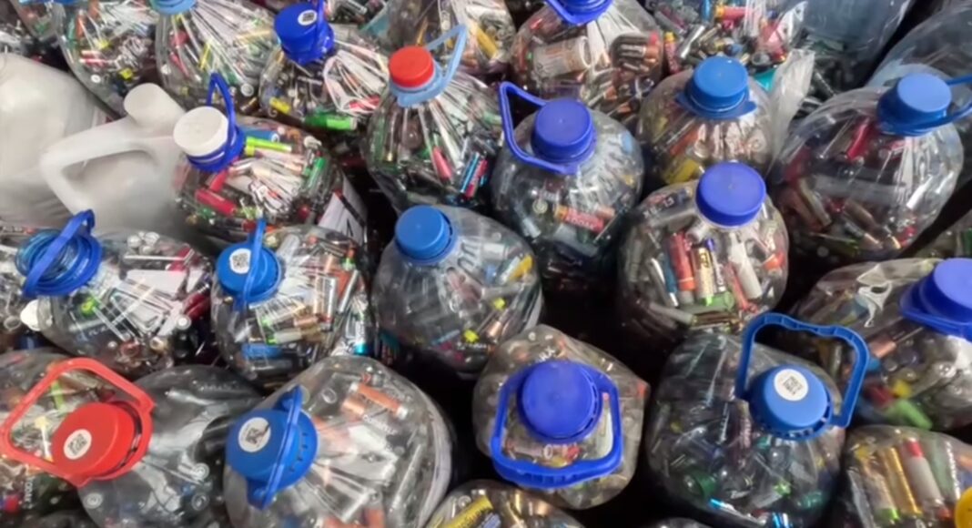 Батарейки. Кадр съемки Минприроды РХ