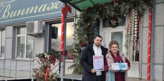 В Черногорске определили лучшую новогоднюю витрину Фото предоставлено пресс-службой партии «Новые люди»