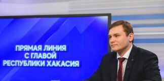 Коновалов не прекращает общаться с населением, и люди ему благодарны Прямая линия Валентина Коновалова. Фото из телеграм-канала главы РХ