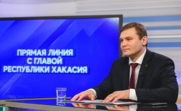 Коновалов не прекращает общаться с населением, и люди ему благодарны Прямая линия Валентина Коновалова. Фото из телеграм-канала главы РХ