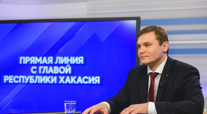 Глава Хакасии о ситуации с бензином: «Можно сказать, что кризис миновал» Прямая линия Валентина Коновалова. Фото из телеграм-канала главы РХ