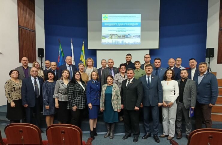 Фото из телеграм-канала Главы Саяногорска Евгения Молоднякова