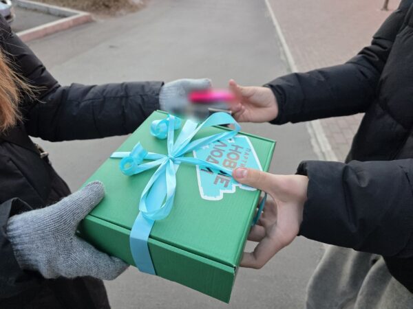 День без пара: жители Хакасии обменяли вейпы на «секретные коробки»