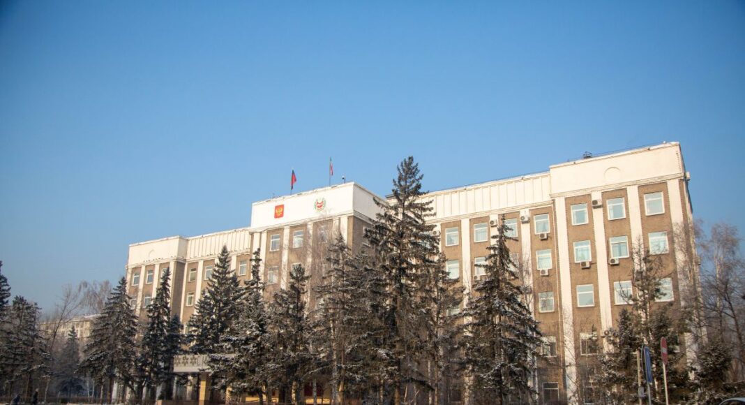Здание правительства РХ. Фото пресс-службы главы РХ