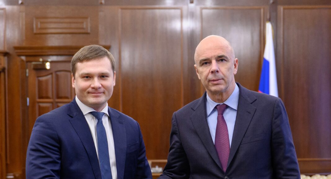 Валентин Коновалов и Антон Силуанов. Фото со страницы главы РХ