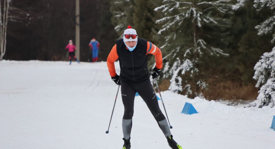 Фото: Абакан.рф Алексей Лемин на лыжах