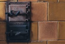 В Черногорске мужчина хранил марихуану в банной печи печь, отопление, печка