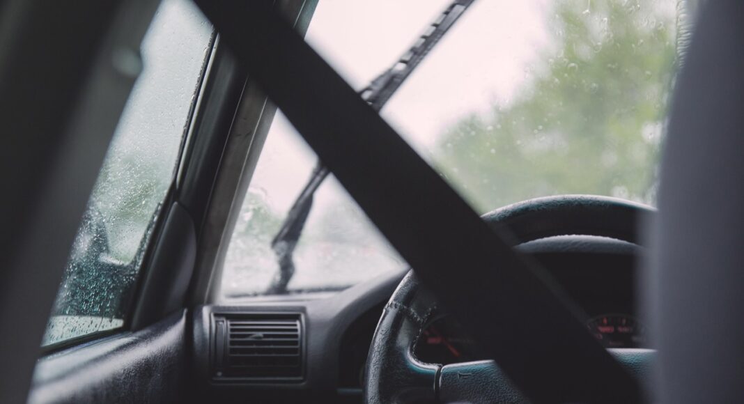 Изображение из фотобанка водитель, авто, руль, автомобиль, ремень