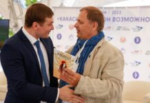 Валентин Коновалов и Андрей Попков. Фото предоставлено из личного архива Андрея Попкова