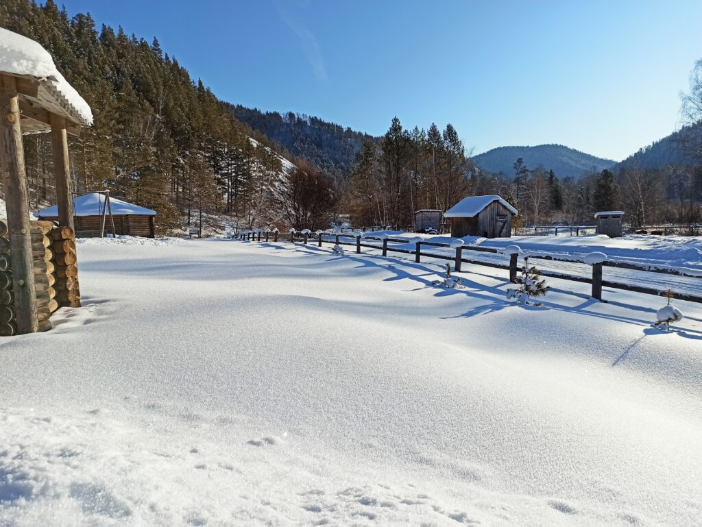 Малоарбатская писаница. Фото предоставил Иван Кукарцев