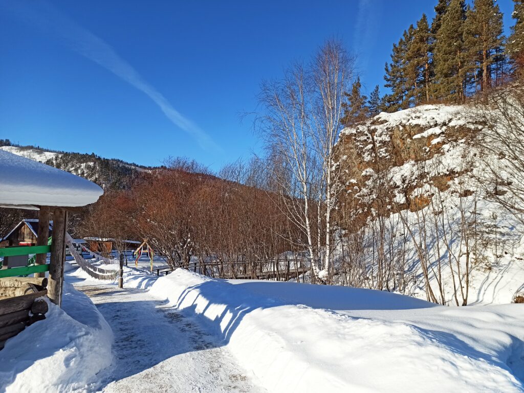 Малоарбатская писаница. Фото предоставил Иван Кукарцев